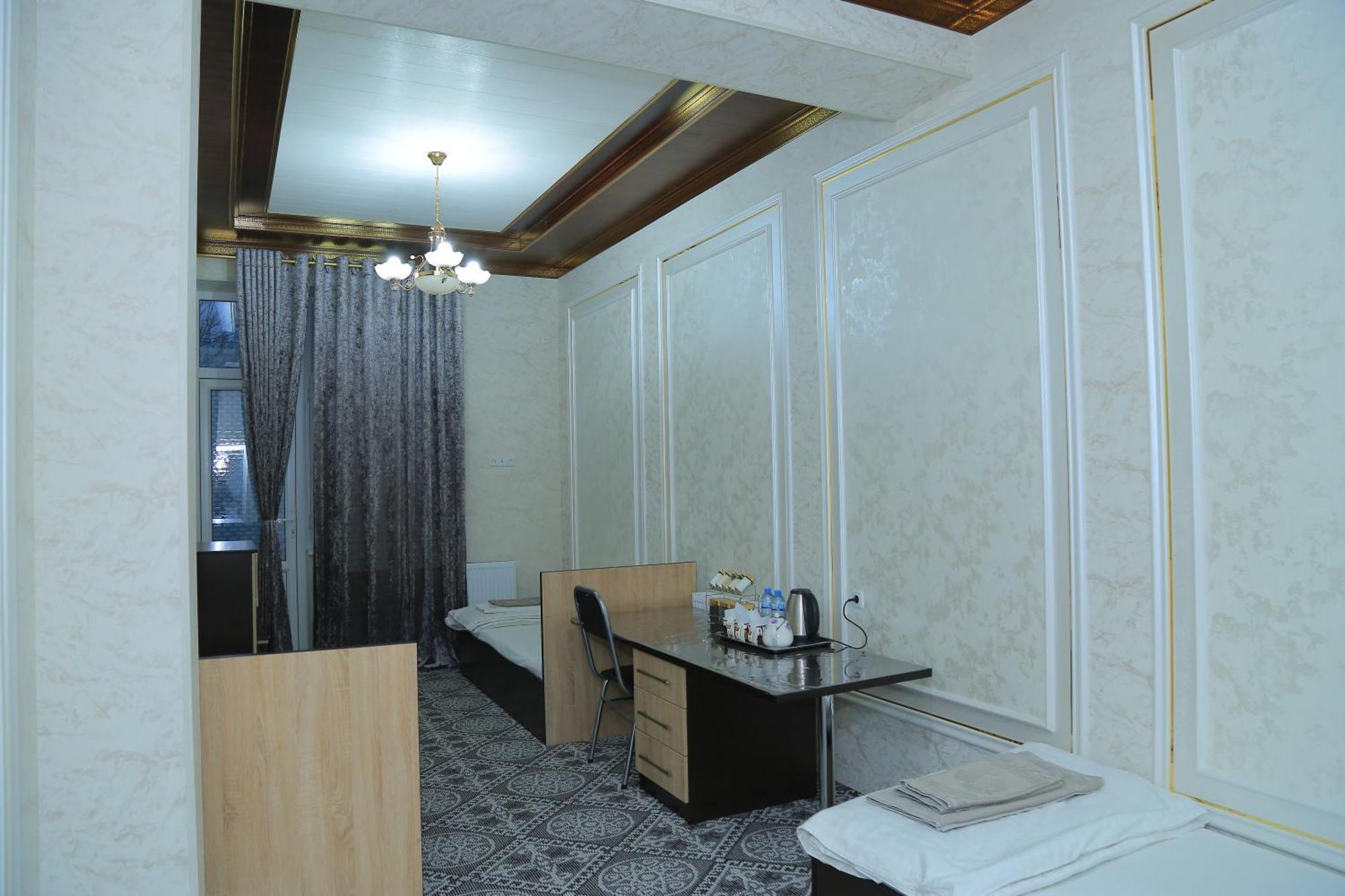 Hostel Farovon Marghilon Luaran gambar