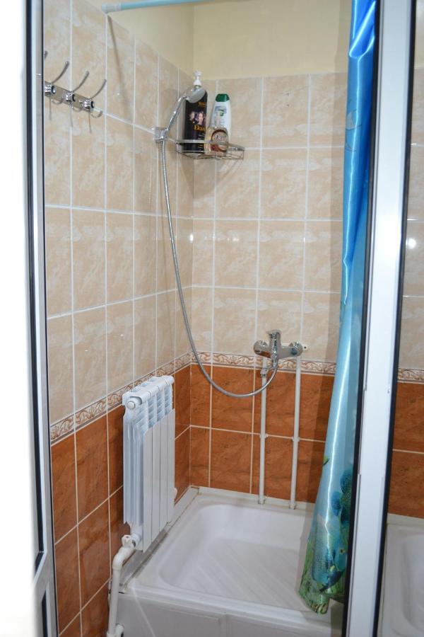 Hostel Farovon Marghilon Luaran gambar